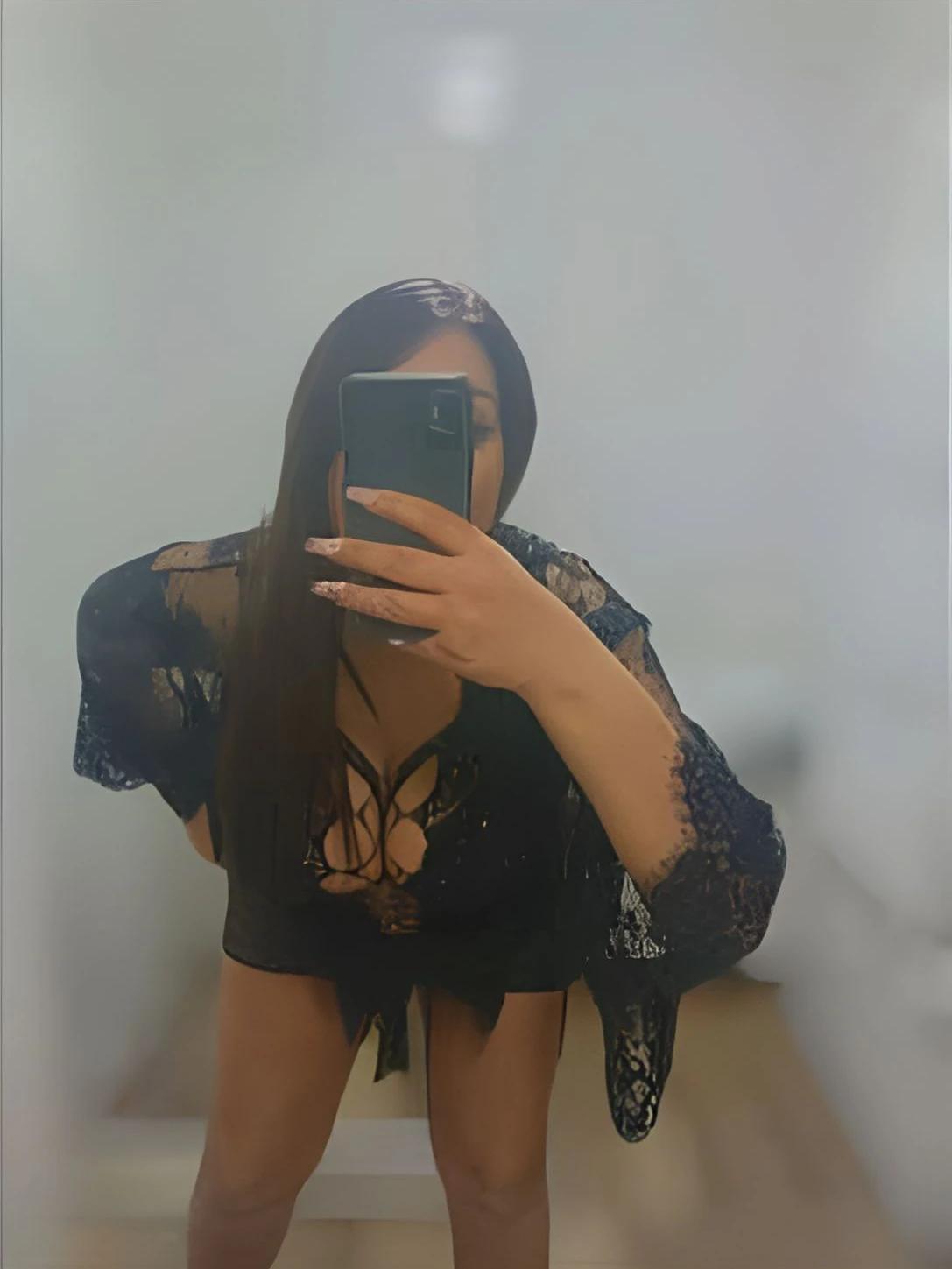 Sexy Vatrena Brinetica escort advert cover image