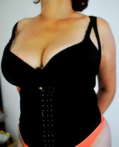 Valery escort advert gallery image 5