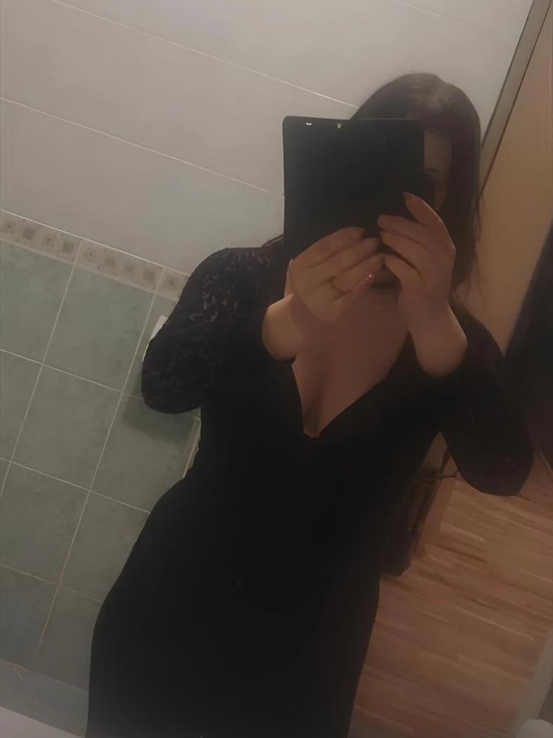 Lidija escort advert cover image