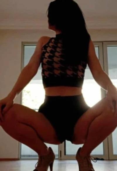 SENK4 escort advert gallery image 1