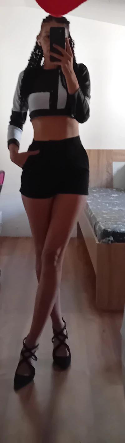 SENK4 escort advert gallery image 0