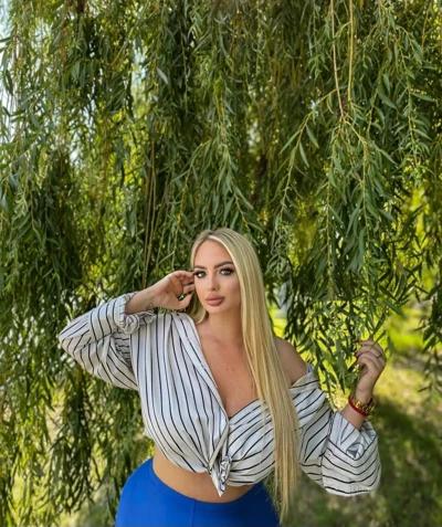 Marijana Sex escort advert gallery image 2