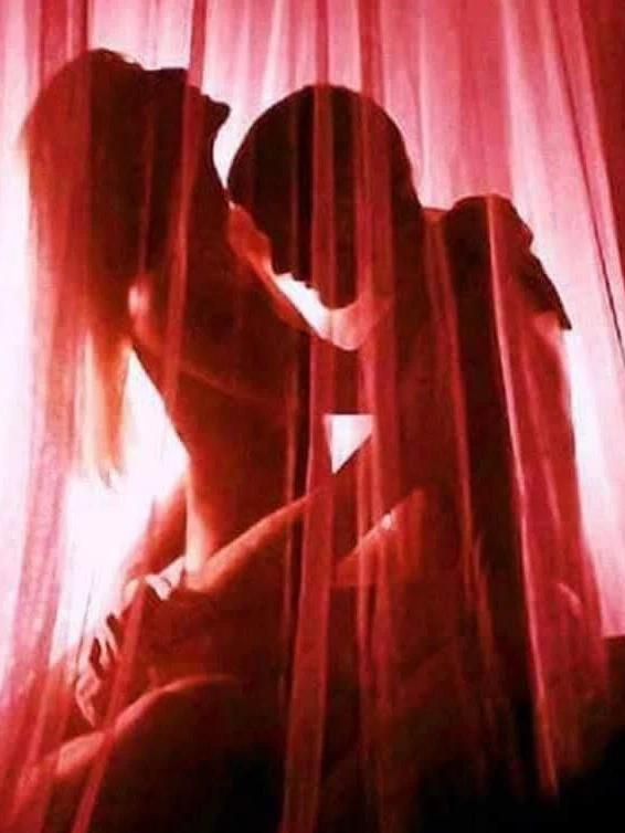 Bi par escort advert cover image